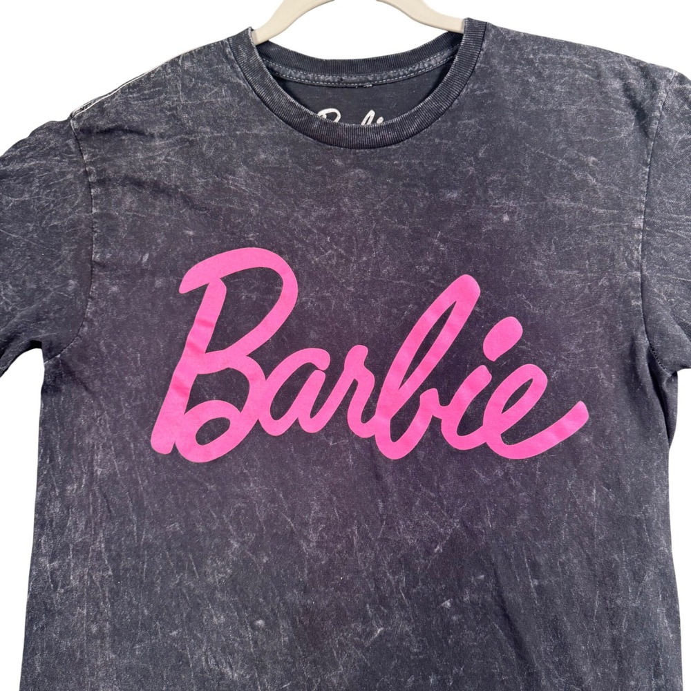 Barbie Graphic Tee Womens Medium Black Acid Wash‎ Pink Logo Y2K Streetwear